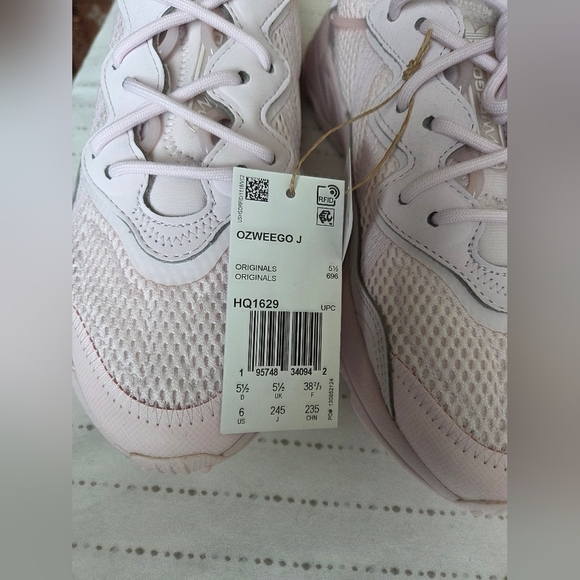 Adidas Originals Ozweego “Ice Purple” – Women’s 6 BNWT - Picture 4 of 7
